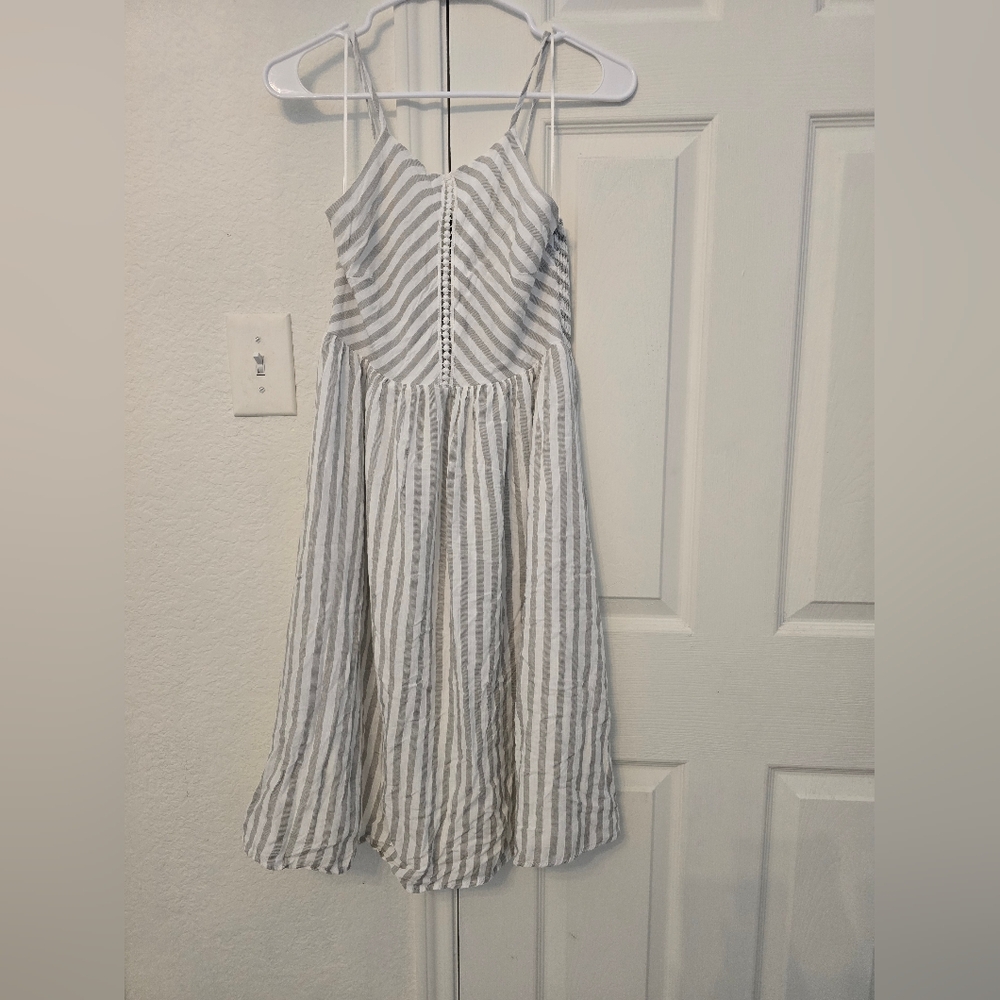 Hem& thread Midi Dress